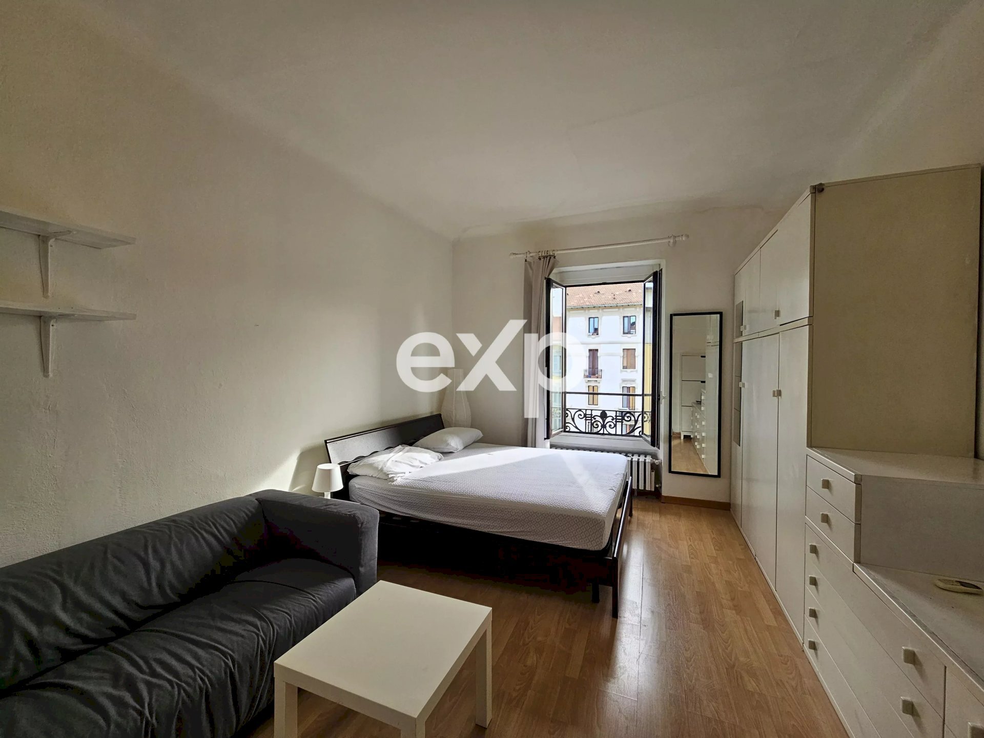 Attic Via Sardegna, Milano (neighborhood Washington) - photo 2