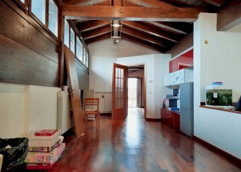 Four-room apartment Via Torino 1, Medolla - photo 1