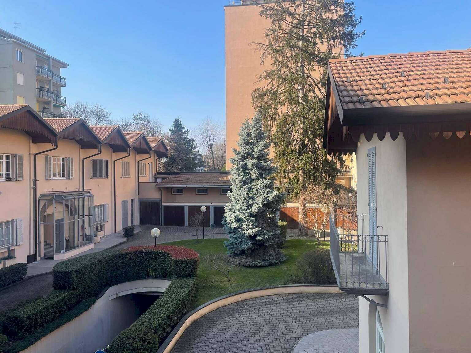 Three-room apartment Monza (neighborhood Libertà) - photo 2