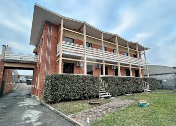 Capannone Via Padova, Beinasco - foto 1