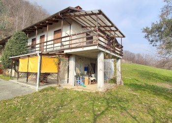 Casa indipendente Via ai Monti, 32, Envie - foto 1