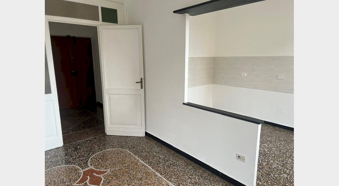 One-room apartment Genova - photo 1