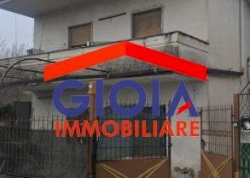 Two-room apartment Mondragone - photo 1