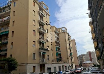 Bilocale Via S. Remo, Genova (zona Palmaro) - foto 1