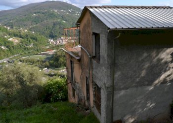 Rustico via Colla, 9-10 
 Paggi, Carasco - foto 1