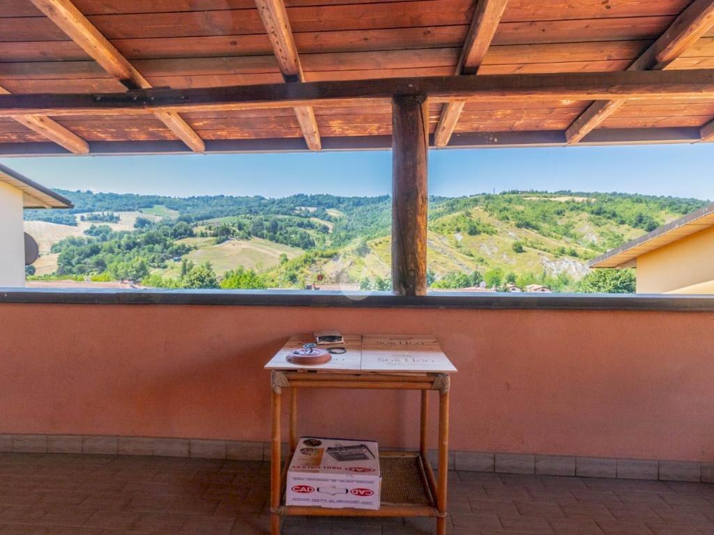 Portion of a house Via Toscana, Monte San Pietro - photo 3