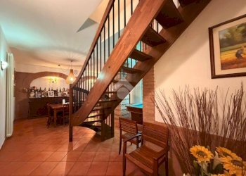 Porzione di casa Via Secchiano, Valsamoggia (zona Modena Est) - foto 6