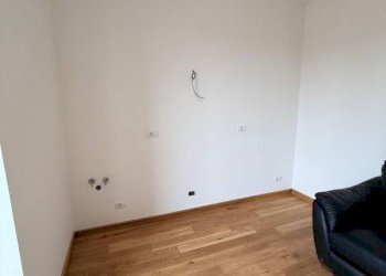 Two-room apartment Pinerolo - photo 3