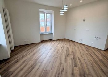 Three-room apartment Pinerolo - photo 2