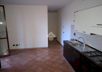 Three-room apartment Via Giuseppe Dossetti, Canossa - photo 1