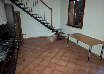 Three-room apartment Via Giuseppe Dossetti, Canossa - photo 2