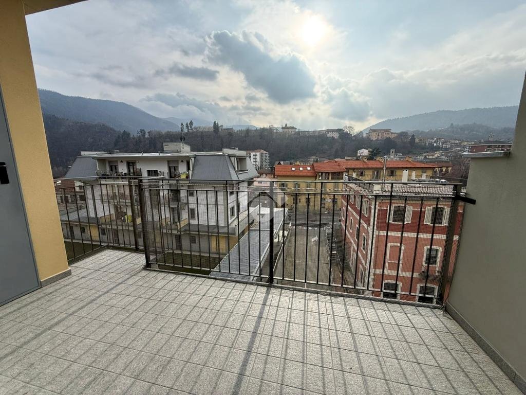 Three-room apartment Via Giacomo Matteotti, Lanzo Torinese - photo 2