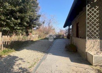 Villa a Schiera Strada San Raffaele, Castagneto Po - foto 4