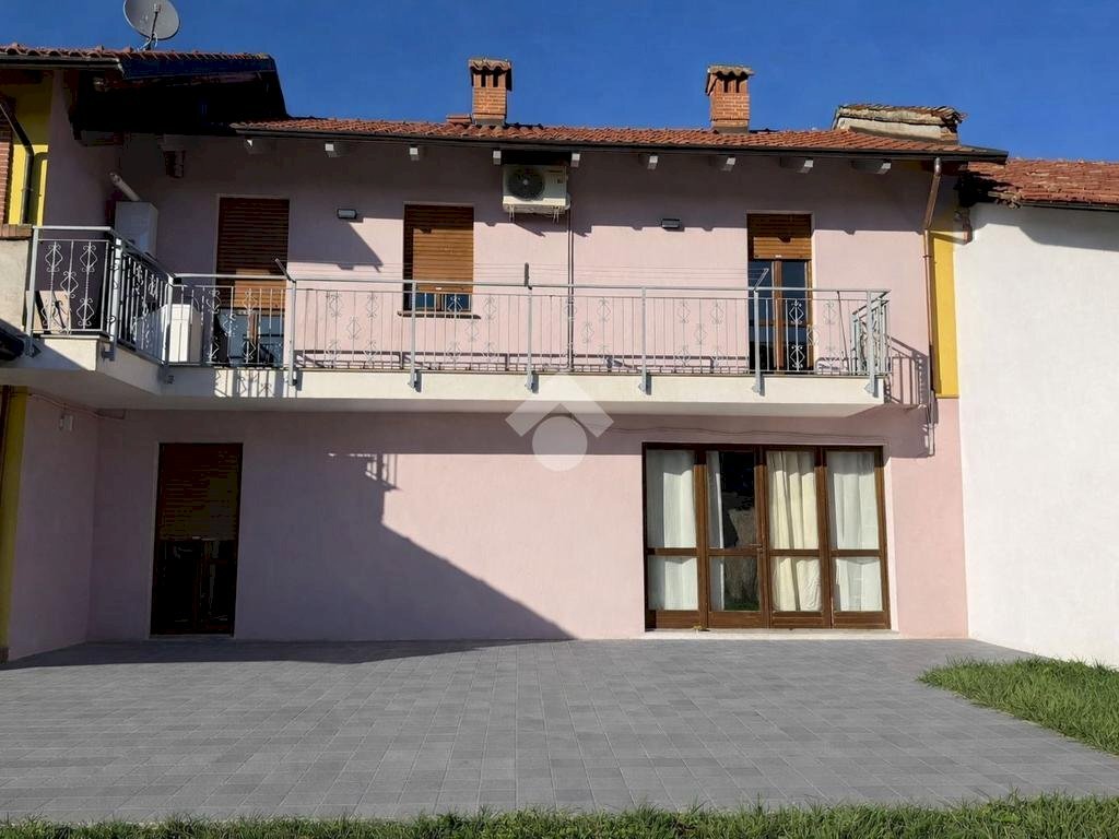 Villa Str. Volvera, Orbassano - foto 1