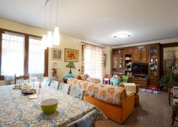 Villa a Schiera Str. Cavezzo, Modena (zona Baggiovara) - foto 9