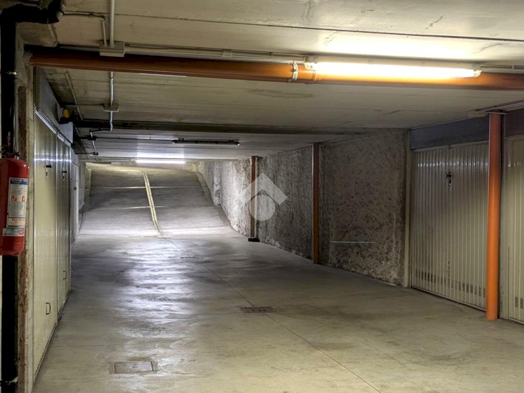 Box Via Enrico Cialdini, Milano (zona Affori) - foto 3