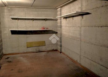 Box Via Enrico Cialdini, Milano (zona Affori) - foto 4