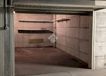 Box Via Enrico Cialdini, Milano (zona Affori) - foto 5