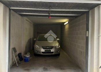 Box Corso Racconigi, Torino (zona San Paolo) - foto 1