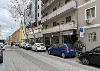 IMG_0706.jpeg - Locale Commerciale Via Ugo Bassi 107, Messina - foto 3