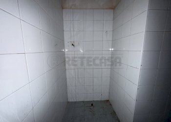 IMG_0693.jpeg - Locale Commerciale Via Ugo Bassi 107, Messina - foto 9