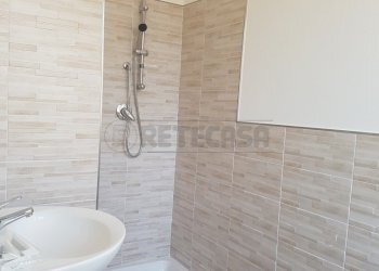 5_Bagno 1.jpg - Appartamento Bondeno - foto 5