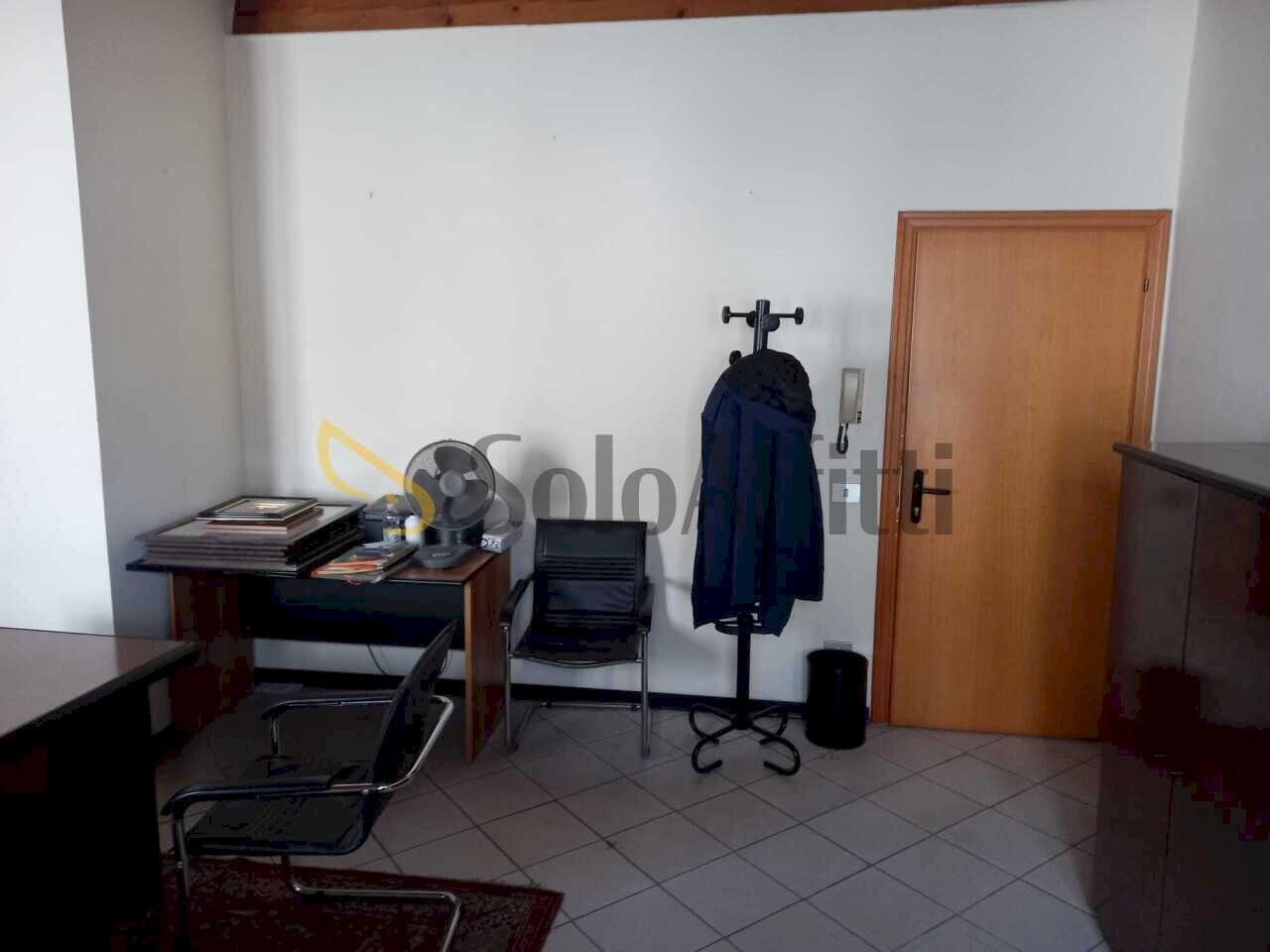 3b17a8cc-faf6-4c29-8fe6-f36d37902f40.jpeg - Ufficio Sesto Fiorentino - foto 1