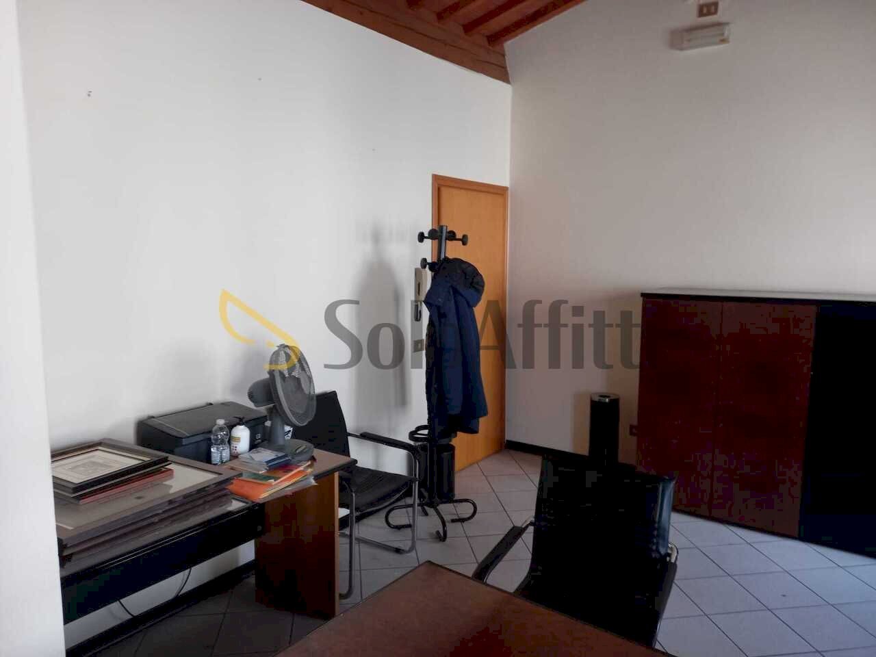 5c6681a7-bb18-4610-85f0-e1d0e49cb5d4.jpeg - Ufficio Sesto Fiorentino - foto 3