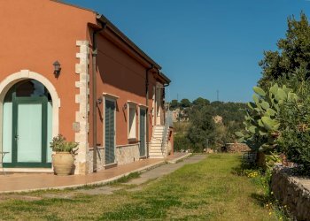 DSC00945-HDR.jpg - Villa Via Priamo 10, Siracusa - foto 17