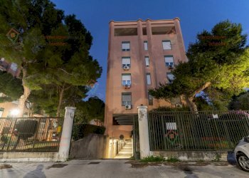 RIC00157.jpg - Box Siracusa - foto 1