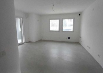 6381c0d0-8541-4580-a5da-8d8b4b46e22c.jpg - Trilocale Via Filippo Pananti, Rimini - foto 5