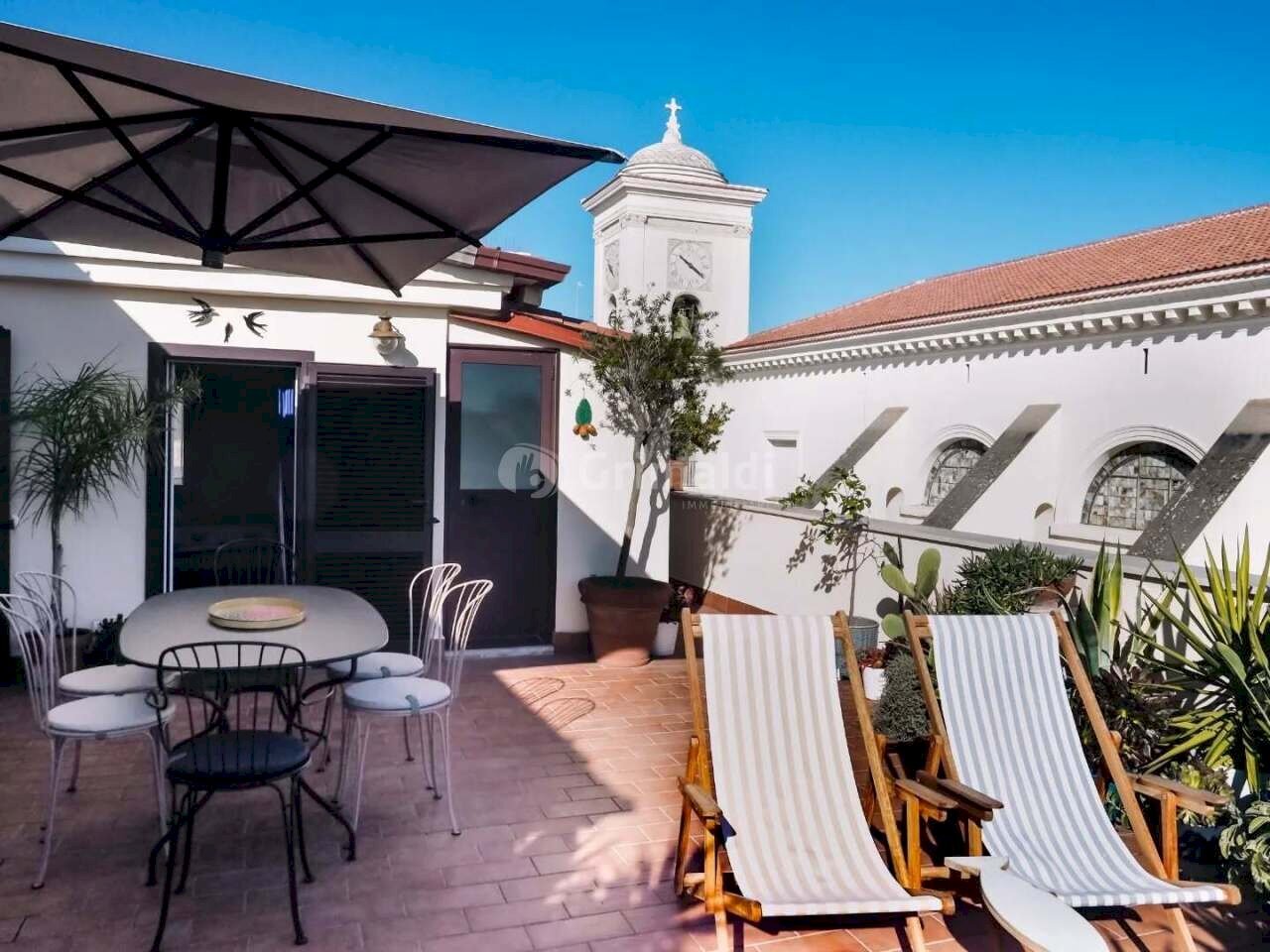 550883562_18028075622715986_8284484843428979250_n. - Four-room apartment Piazza Pia 16, Anzio - photo 2