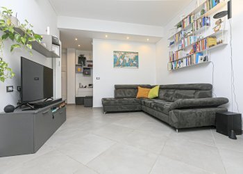 09_v Steno.jpg - Appartamento Via Flavia Steno 11, Genova (zona Quarto) - foto 15