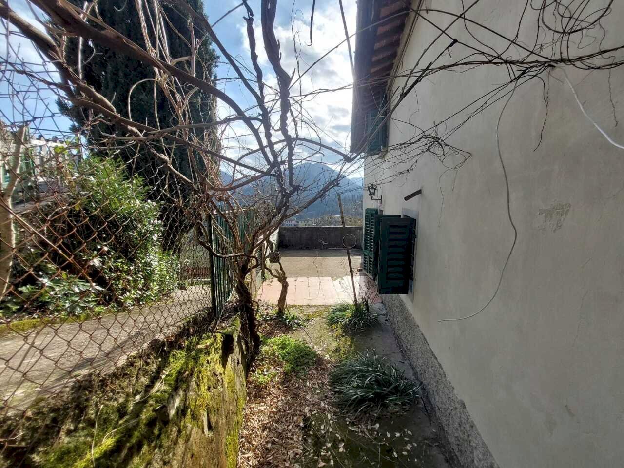 giardino - Villa Via della Villa, Cantagallo - photo 2