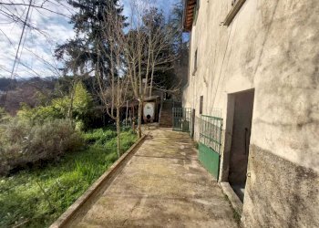 giardino - Villa Via della Villa, Cantagallo - foto 1