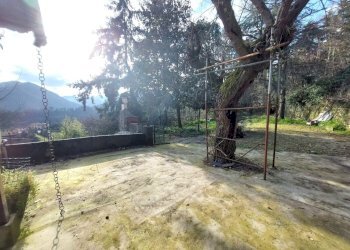 cortile - Villa Via della Villa, Cantagallo - foto 5
