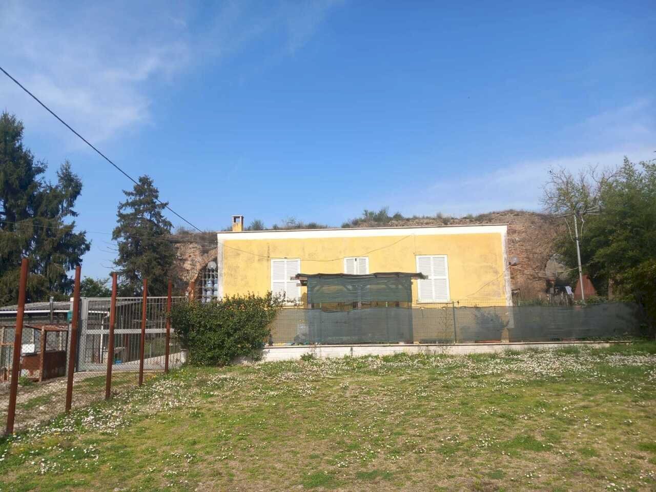 1.jpeg - Villa Via Empolitana 272, Tivoli - photo 2