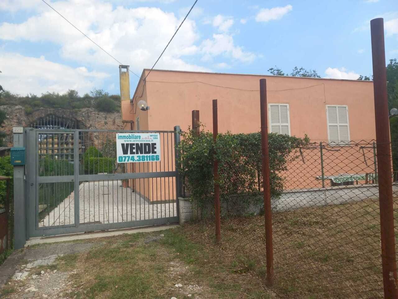 WhatsApp Image 2026-06-29 at 10.14.46 - Villa Via Empolitana 272, Tivoli - photo 1
