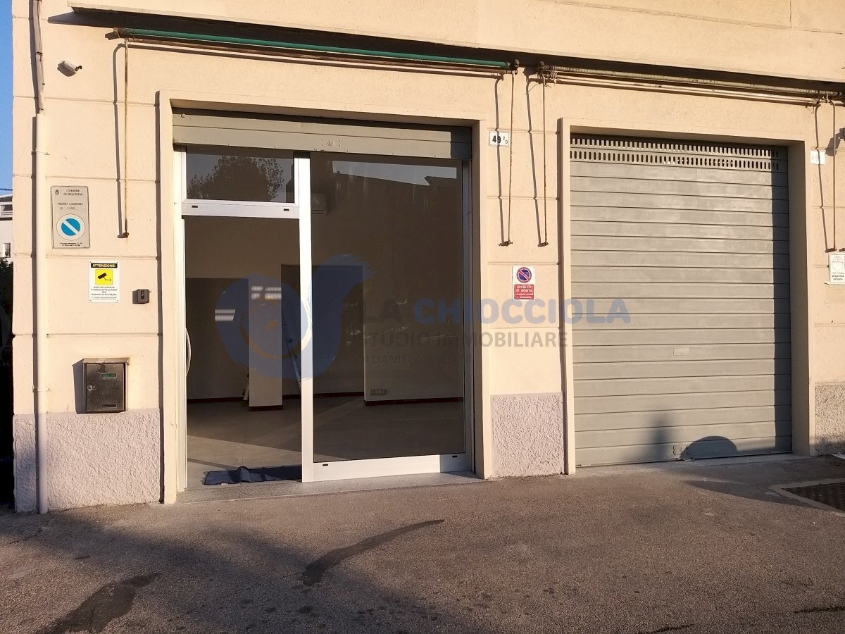 vetrine - Commercial Premises Bologna - photo 3