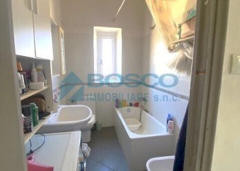 bagno.jpeg - Trilocale Via Genova 100, La Spezia - foto 5