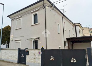 Casa semi indipendente Via Alessandro Poltronieri, Ferrara - foto 1