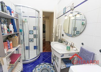 6.2 BAGNO 1.jpg - Appartamento VIA DELL'INSURREZIONE 12A, Genova (zona Sestri Ponente) - foto 24
