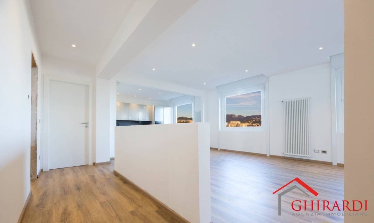 1.0 INGRESSO.jpg - Apartment Corso Andrea Podestà 8, Genova (neighborhood Carignano) - photo 2