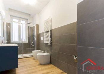 7.1 BAGNO 1.jpg - Appartamento Corso Andrea Podestà 8, Genova (zona Carignano) - foto 22