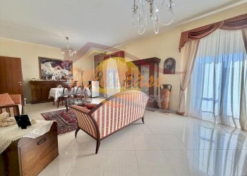 1fe3bbc4-3a5e-4038-bed5-683fd39fcf40.jpeg - Appartamento Viale Zecchino, Siracusa - foto 1