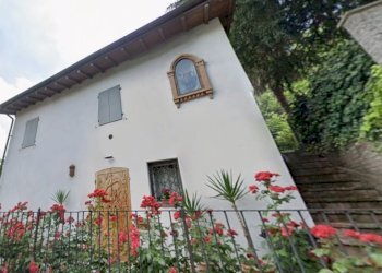 vista strada.jpg - Villa Via del Santuario 15, Fiorano Modenese - photo 1