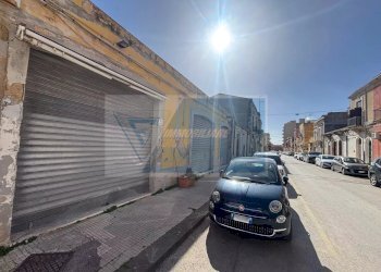 Negozio Via Caltanissetta, Siracusa - foto 2