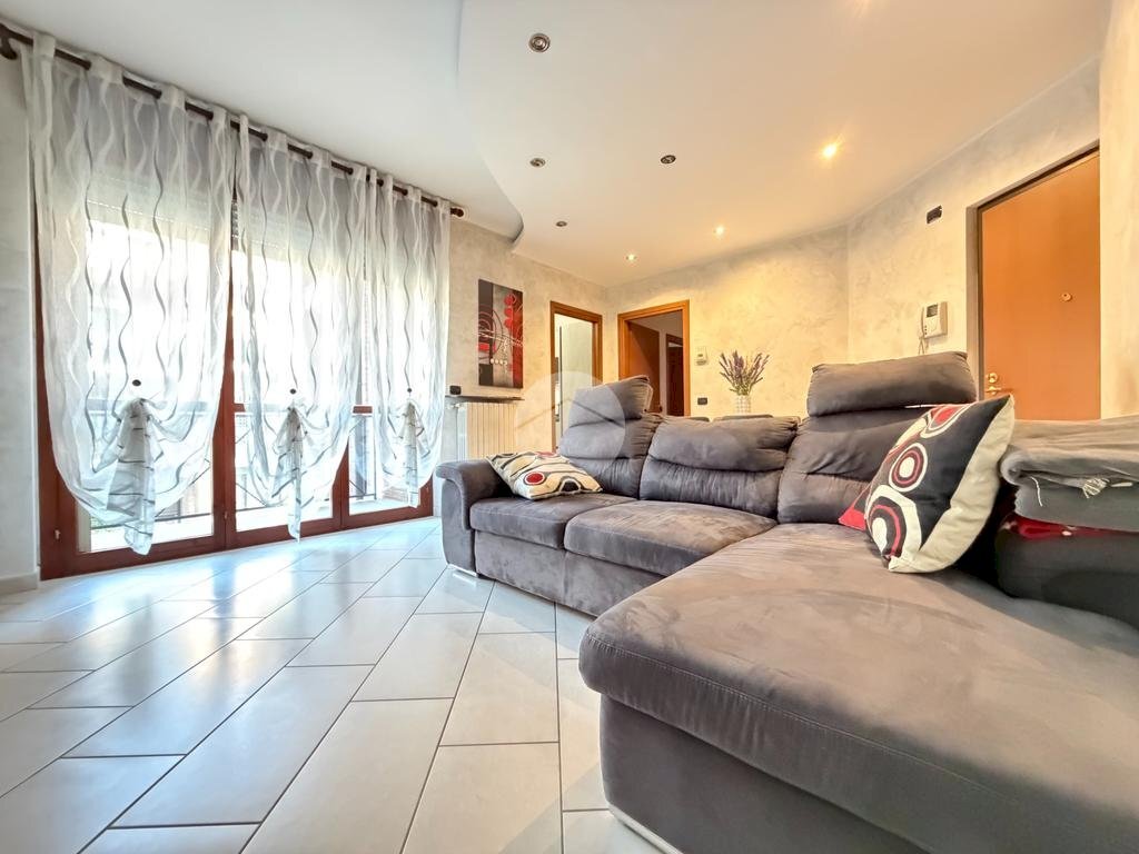 Three-room apartment Via Giovanni Falcone E Paolo Borsellino, Pessano con Bornago - photo 3