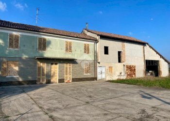 Casa semi indipendente Via mezzo vecchio, Isola Sant'Antonio - foto 1