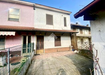 Casa semi indipendente Via Giuseppe Mazzini, Isola Sant'Antonio - foto 1